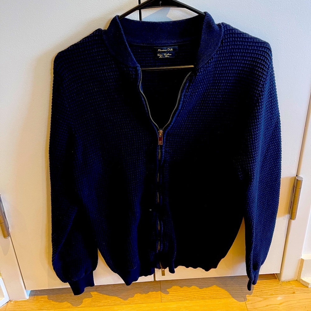 Men’s medium zip up